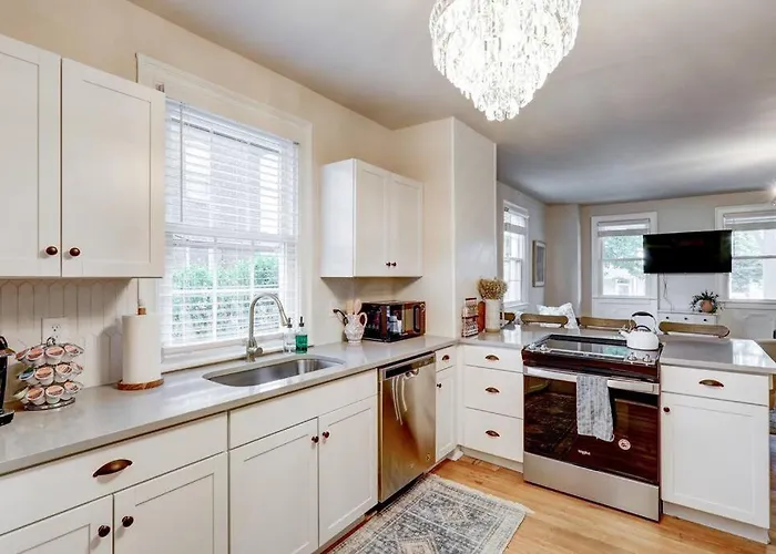 Victorian Manor On Main W 6 Beds-10 Mins To Lanc