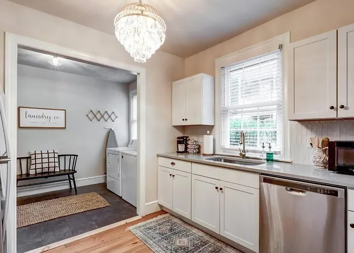 Victorian Manor On Main W 6 Beds-10 Mins To Lanc