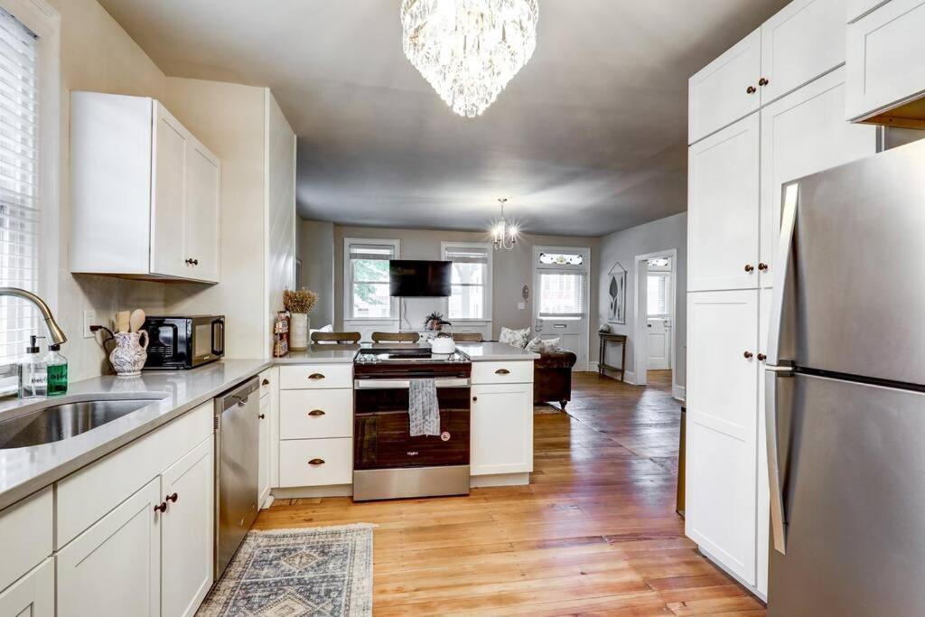 Holiday home Victorian Manor On Main W 6 Beds-10 Mins To Lanc Mountville